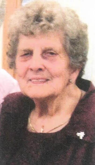 Alma (Schmelzle) Gislason