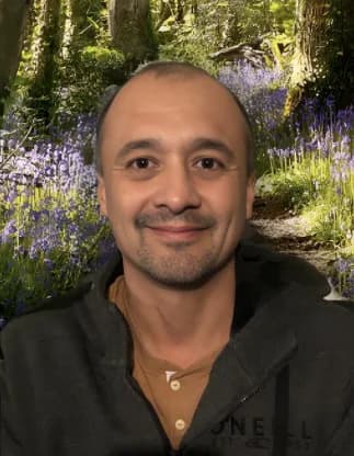 Darren Leon Richards